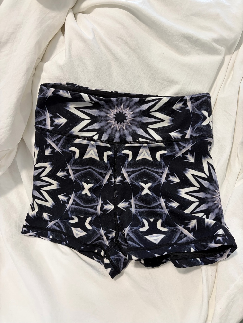 Wolven Yoga Shorts - Discontinued colorway